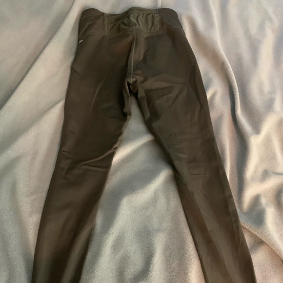 Fabletics high waisted leggings - Picture 2 of 3